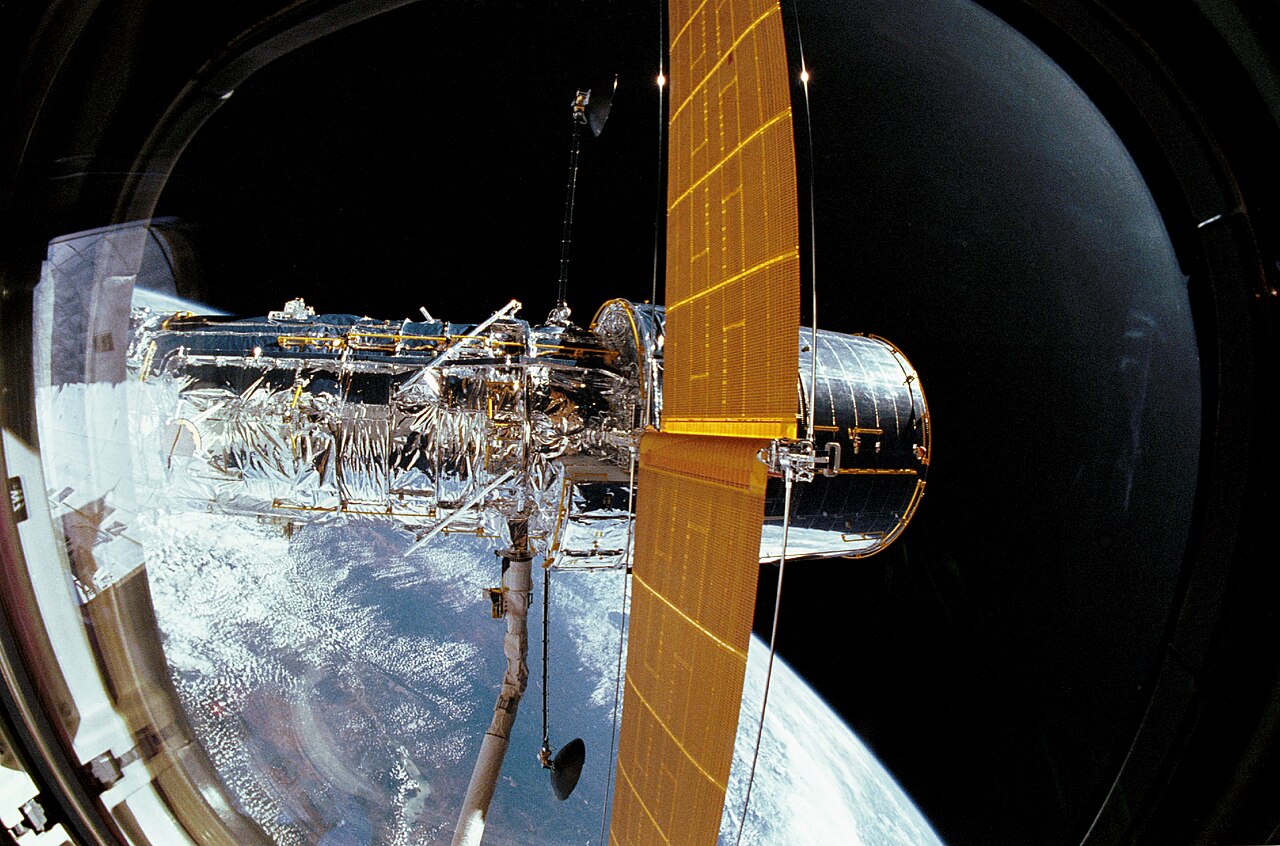 telescope space (foto: NASA Hubble Space Telescope / Public domain, Wikimedia Commons)