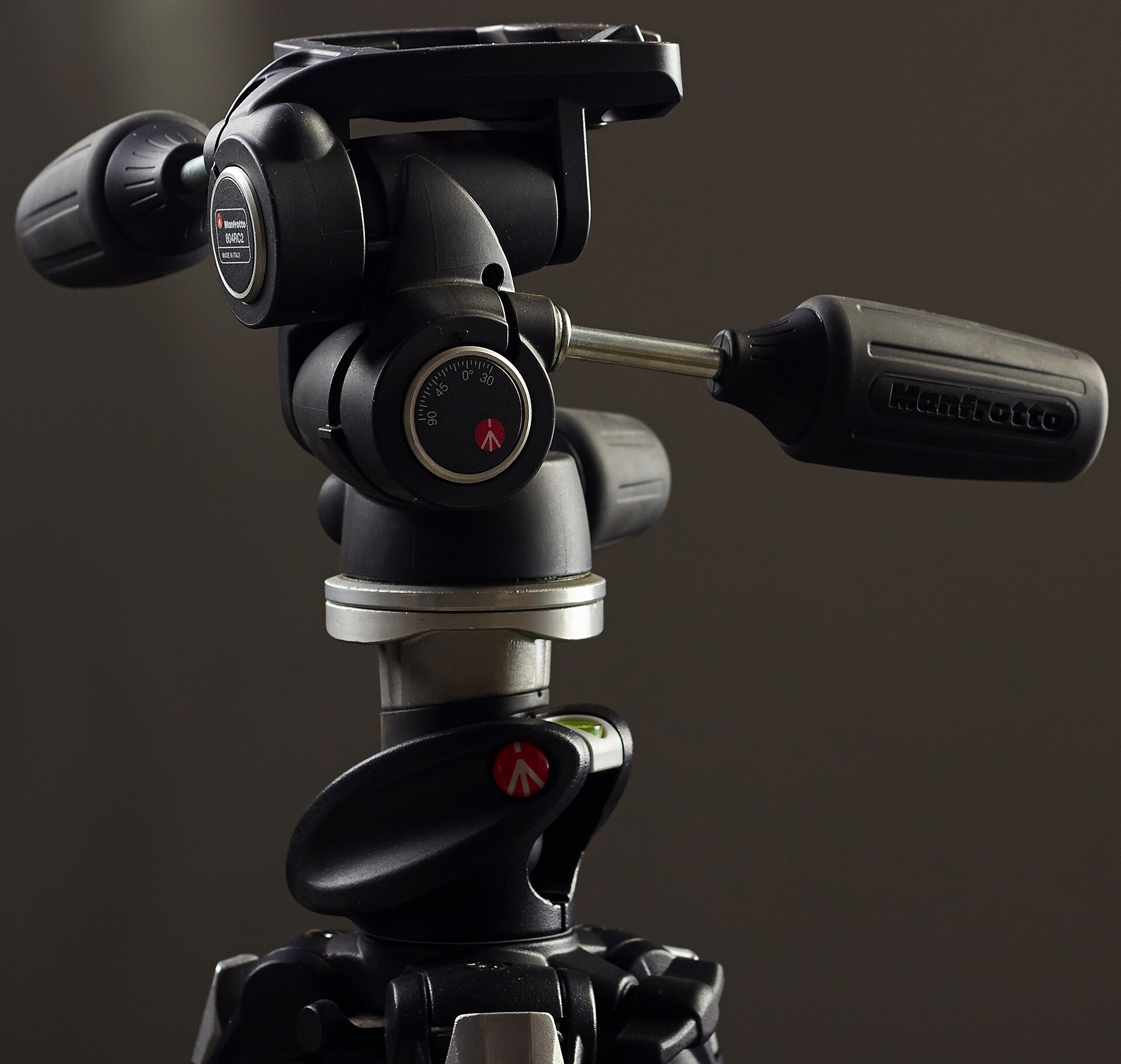 camera tripod night sky
